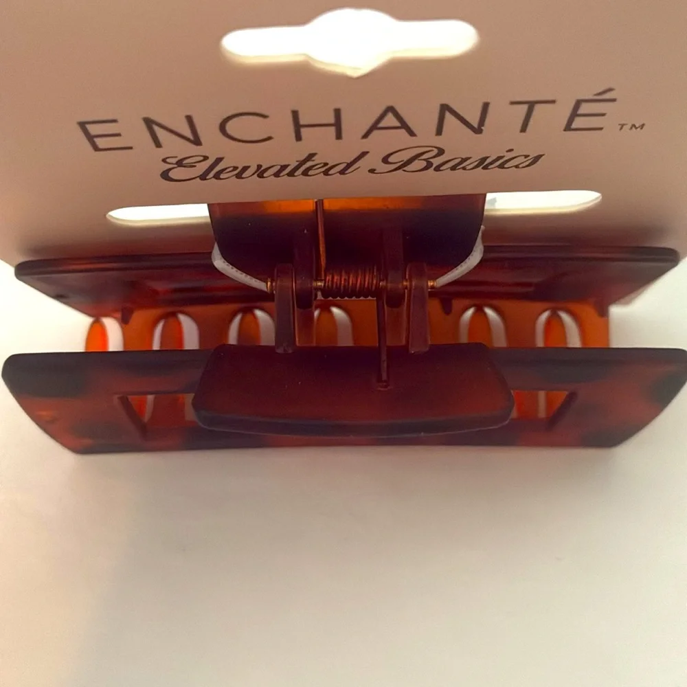 ✨🌿4/$20 ENCHANTÉ Hair Clip